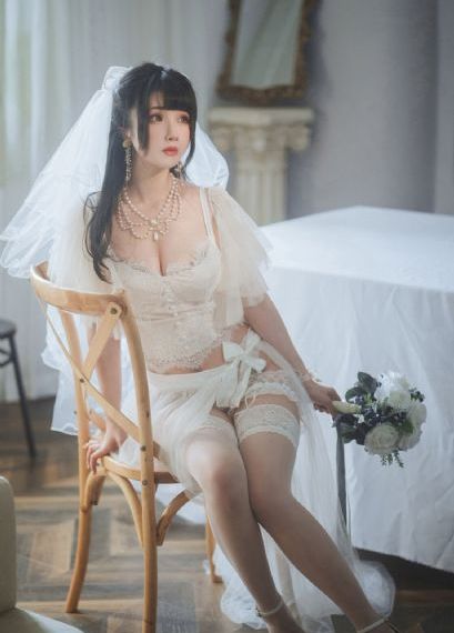 内衣柜办公室l～3卷_不卡在线观看